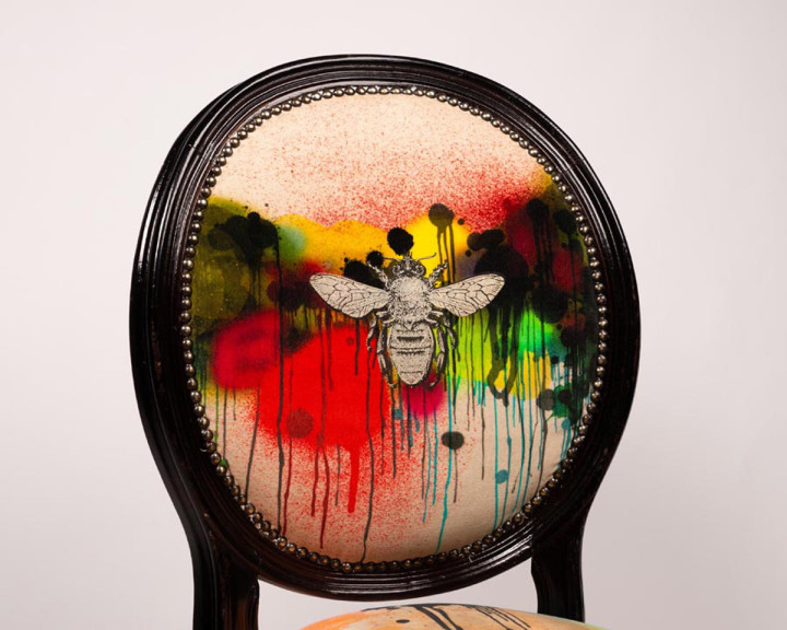 Honey Bee Graffiti Drip Round Chair / image 4