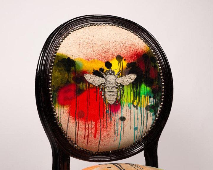 Honey Bee Graffiti Drip Round Chair / image 4