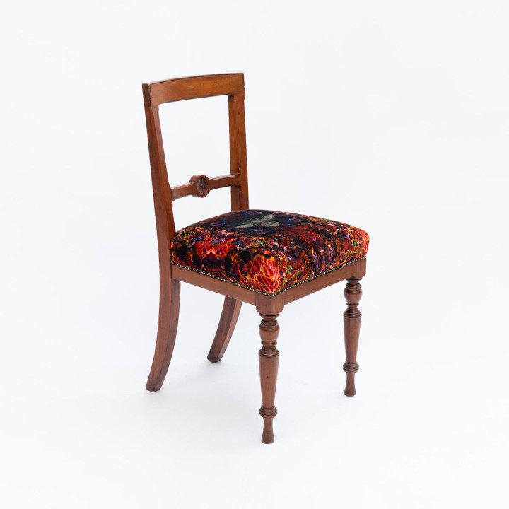 Honey Bee On Multicoloured Damask Chair / image 3