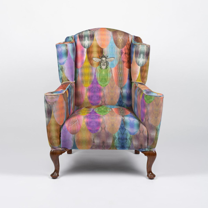 Pangolin Honey Bee Rounded Wingback / image 1