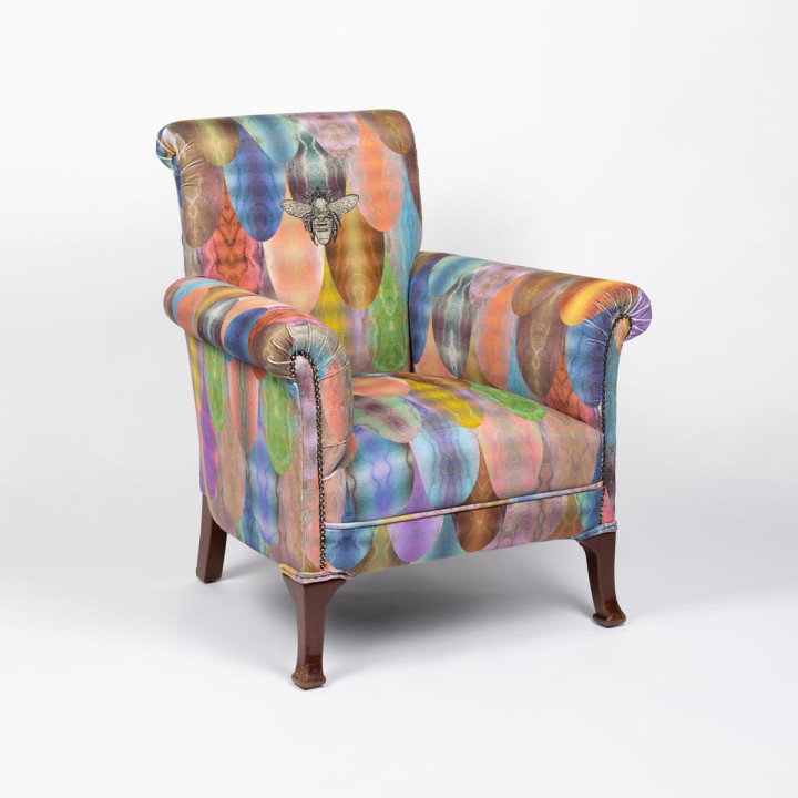 Pangolin Honey Bee Wingback / image 3