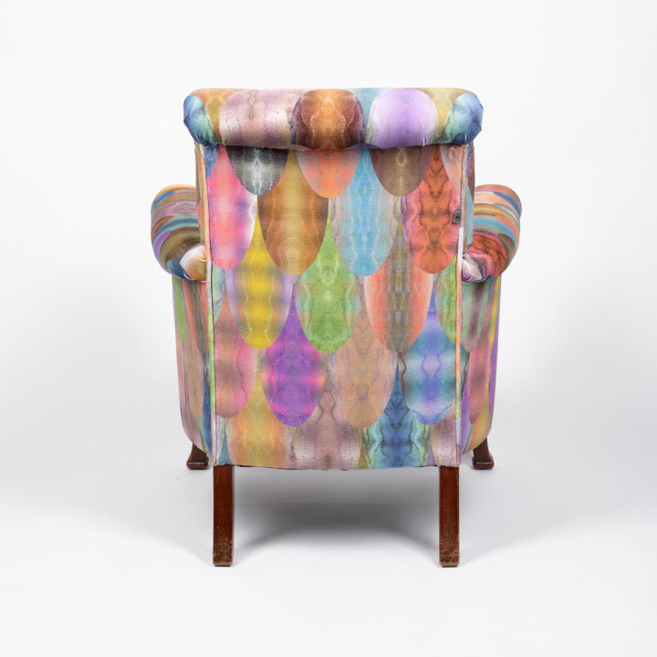 Pangolin Honey Bee Wingback / image 4