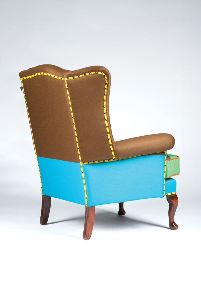 Custom Honey Bee Stripe Wingback / image 2
