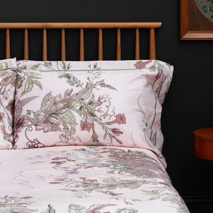 Opera Botanica Opal Pillowcase Set / image 1