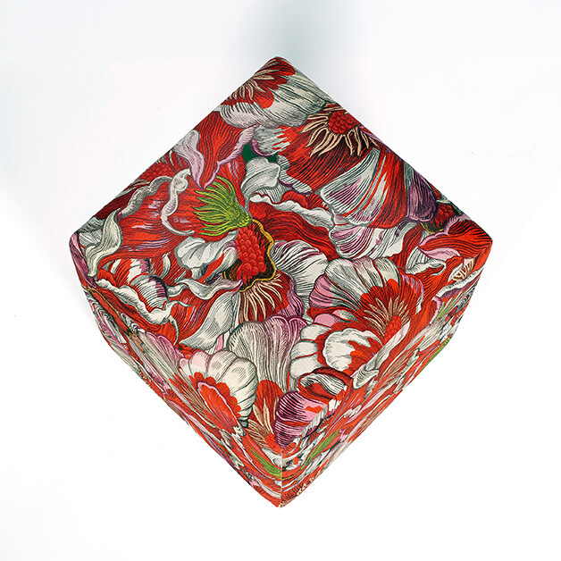 Florama Scarlet Stool / image 4