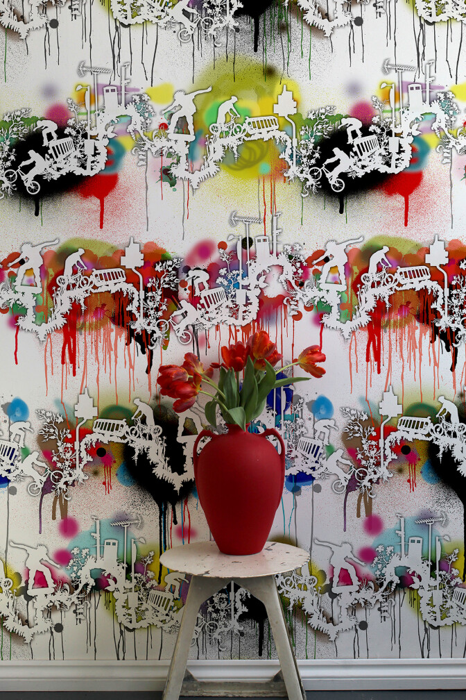 Graffiti Skaters Wallpaper / image 3