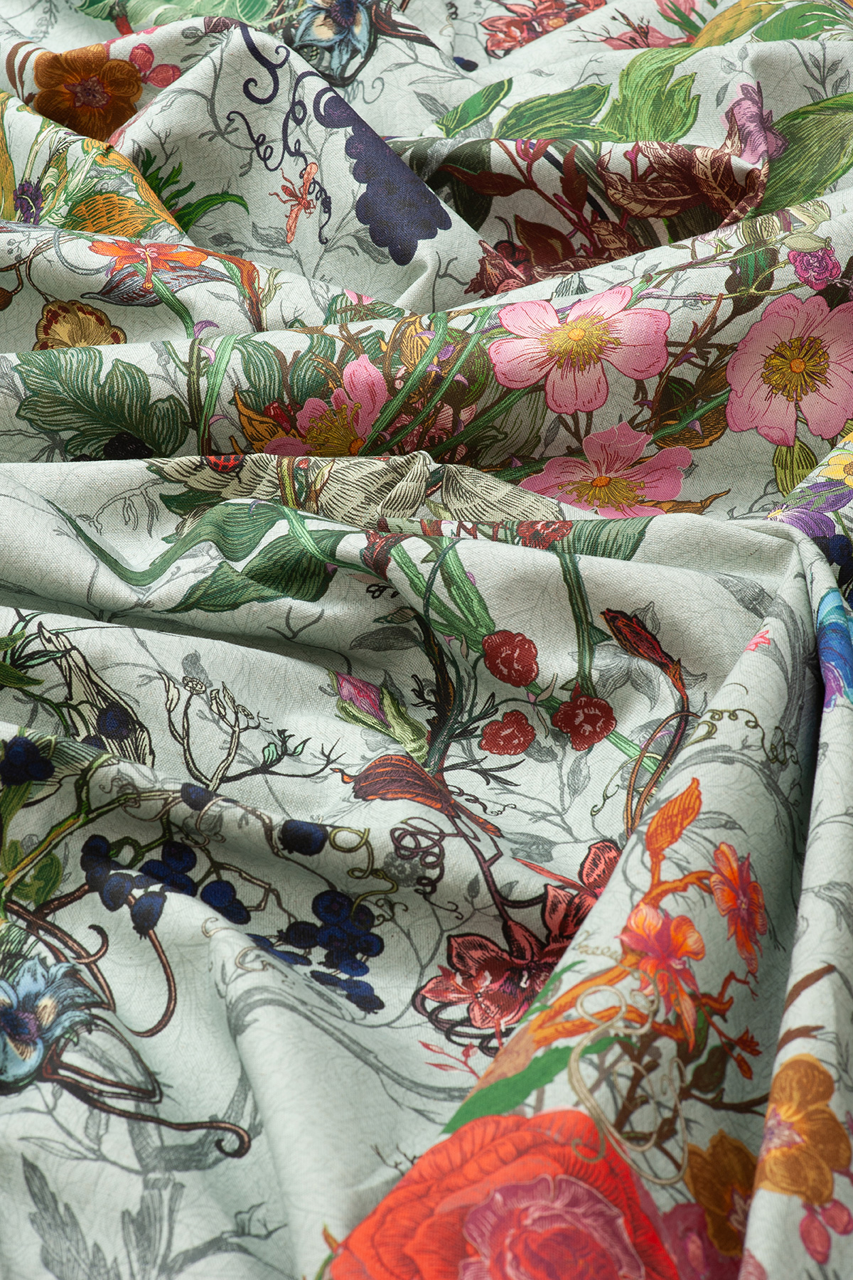 Bloomsbury Garden Cotton Linen Fabric / image 3