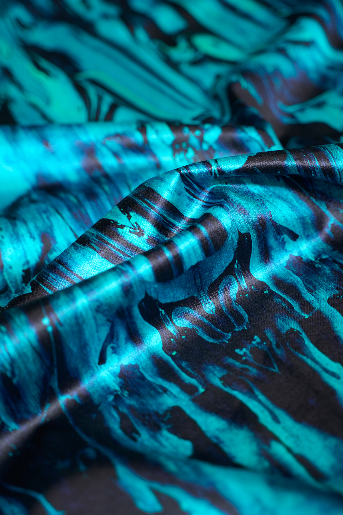 Gerhard Gum Velvet Fabric / image 2