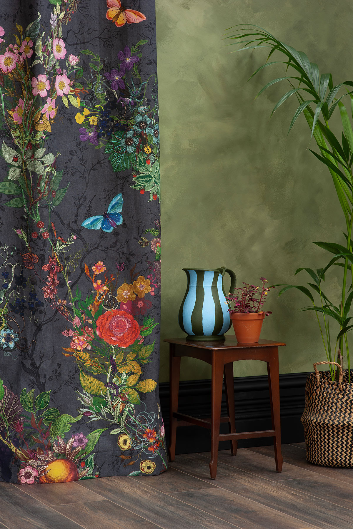 Bloomsbury Garden Cotton Linen Fabric 