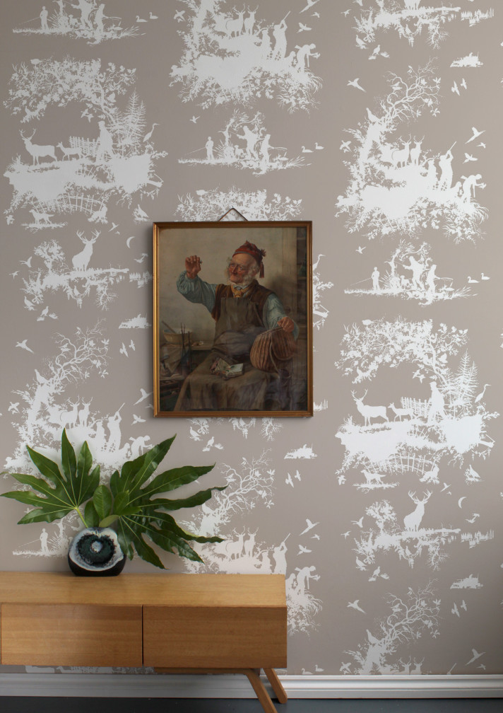 Hunting Toile Wallpaper / image 3