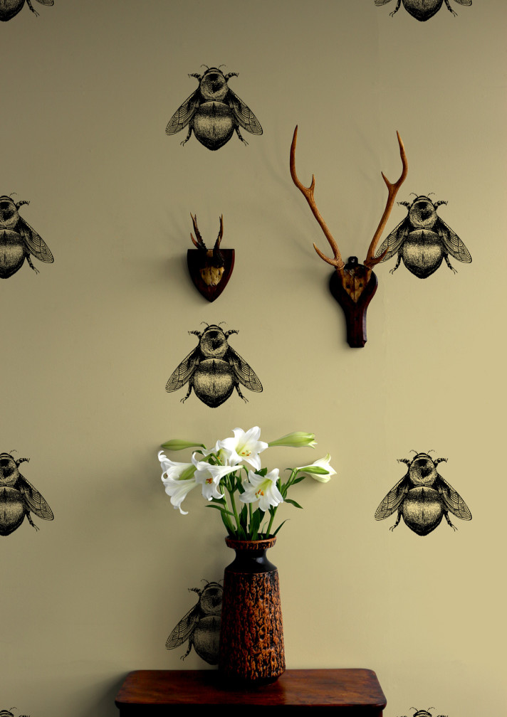 Napoleon Bee Wallpaper / image 2