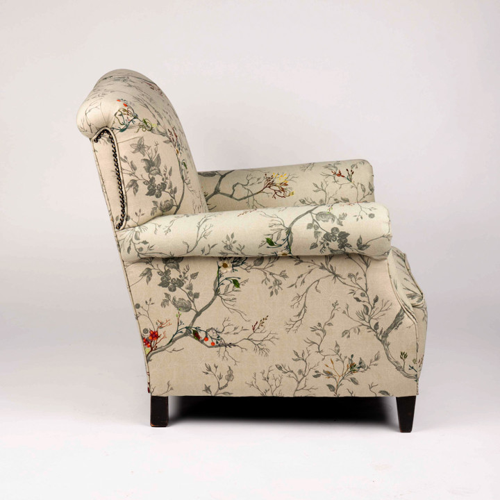 Ruskin Armchair / image 3