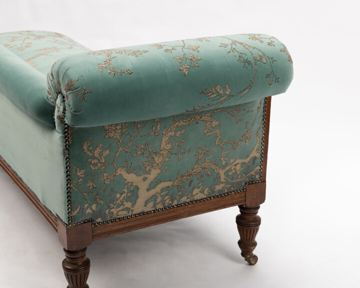 Birdbranch On Sea Blue Velvet Chaise / image 9