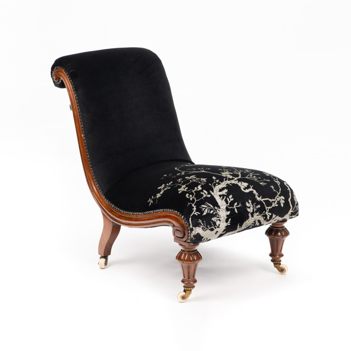 Birdbranch Black Velvet Slipper Chair With Wooden Legs / image 1