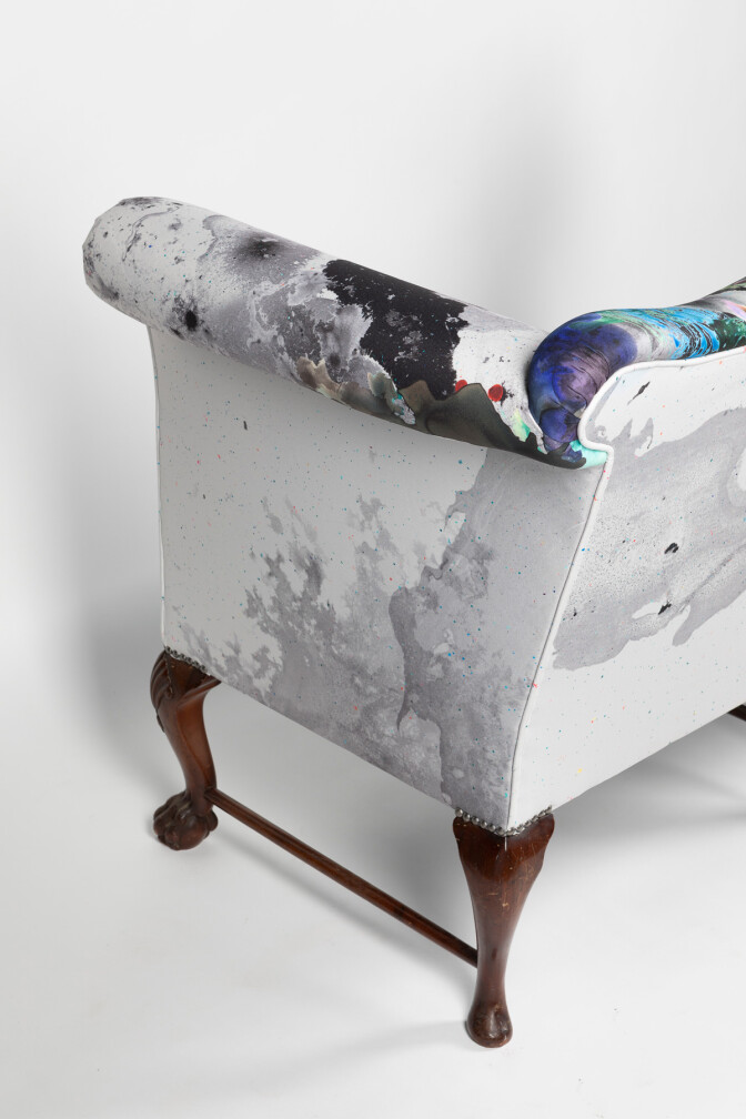 Honey Bee Moondust Loveseat / image 4