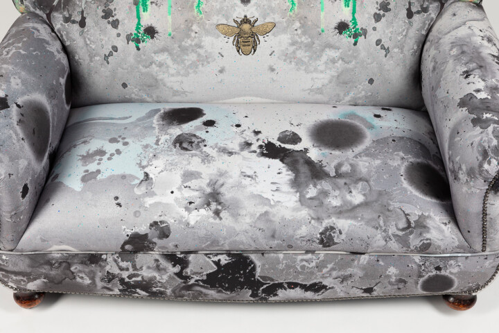 Honey Bee Moondust Couch / image 11