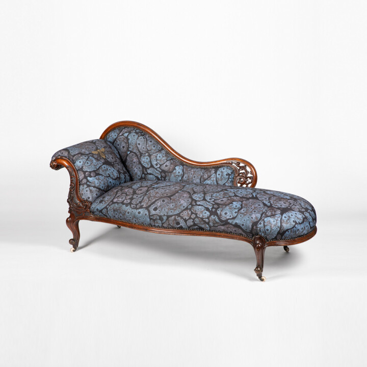 Honey Bee Moonrock Chaise / image 1