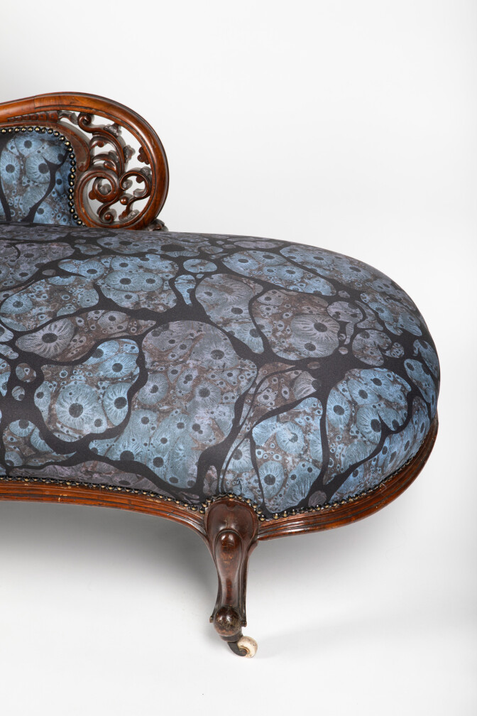 Honey Bee Moonrock Chaise / image 7