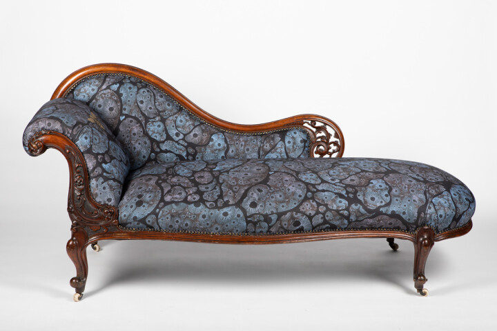 Honey Bee Moonrock Chaise / image 3