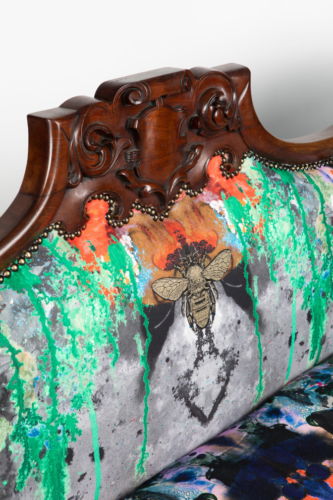 Honey Bee Moondust Ornate Couch / image 9