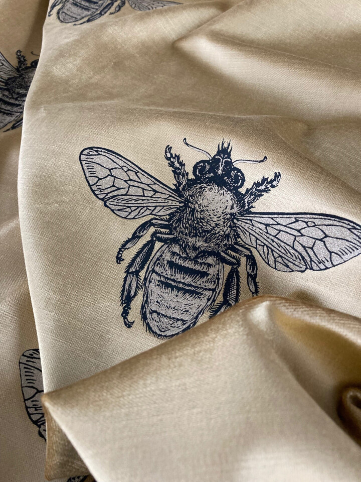 Honey Bee Velvet Fabric / image 2