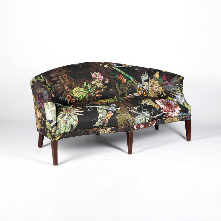 Opera Botanica Rounded Couch / image 1