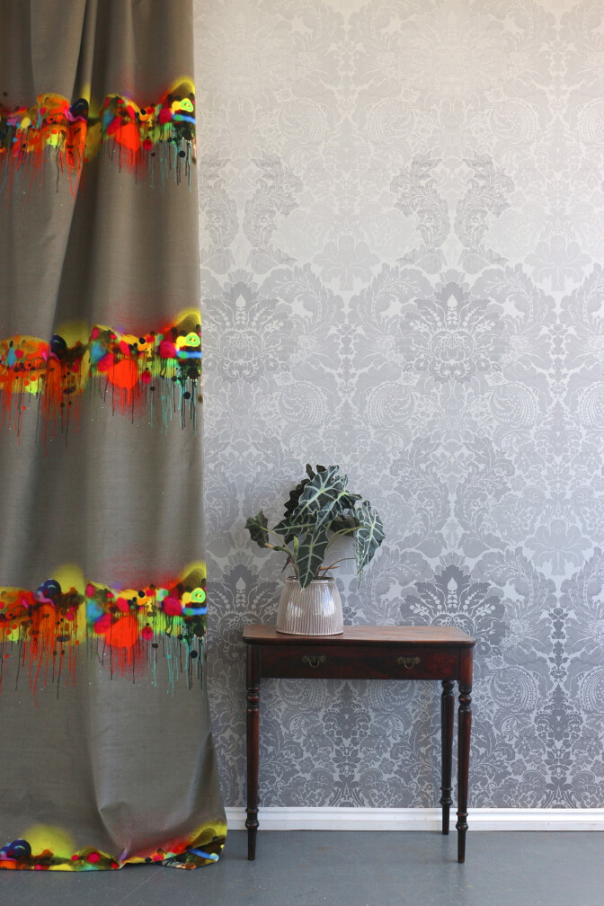 Disappearing Damask Superwide Wallpaper Panel / image 3
