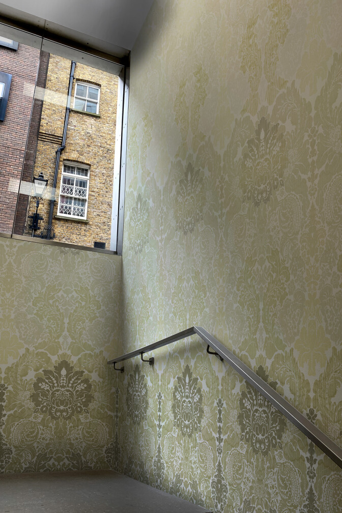 Disappearing Damask Superwide Wallpaper Panel / image 2