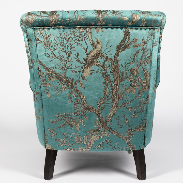 Golden Oriole Button Back Armchair / image 3