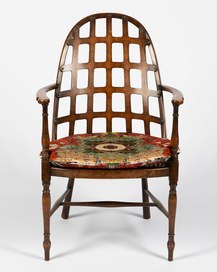 Totem Damask Wooden Lattice Chair / image 6