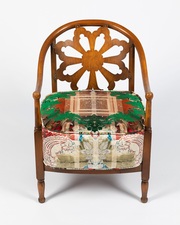 Totem Damask Floral Back Chair / image 2