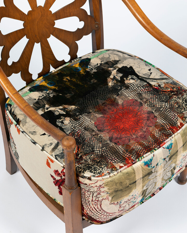 Totem Damask Floral Back Chair / image 3