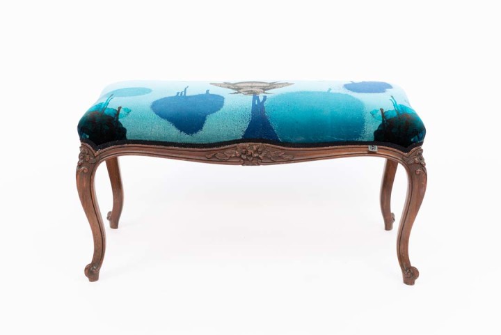 Blue Blotch Bee Velvet Stool / image 2