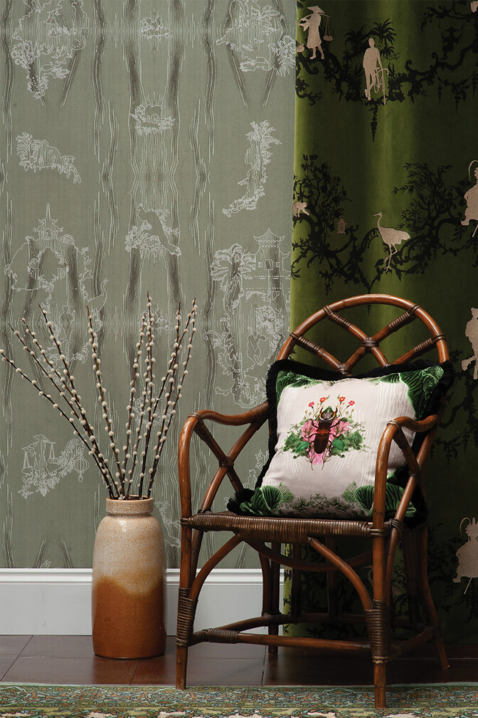 Chinoiserie Scenic Wallpaper / image 2