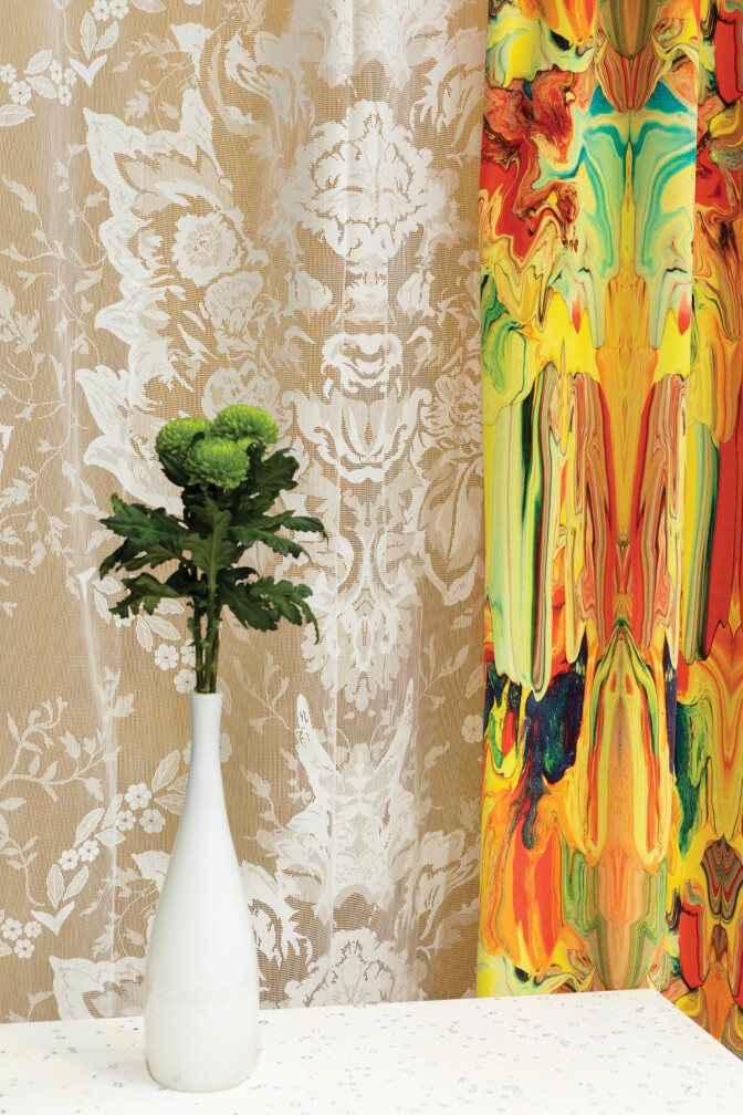 Devil Damask Lace / image 5