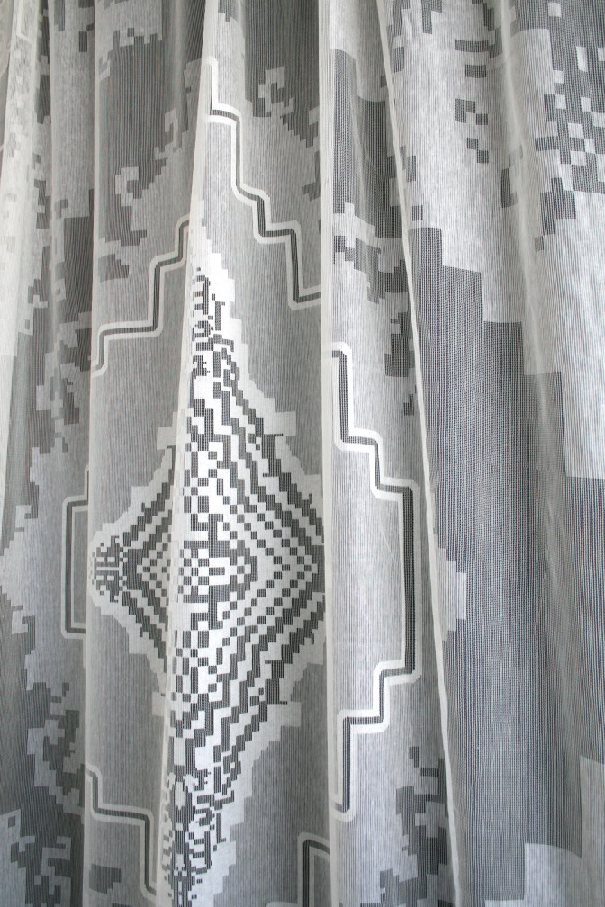 Grand Dame Lace Fabric / image 3