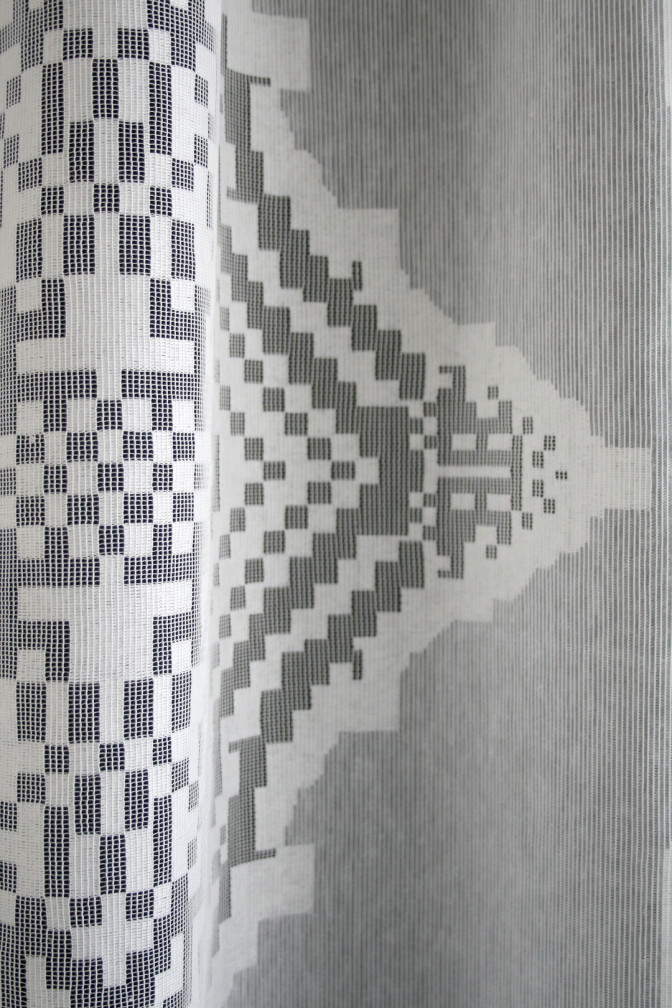 Grand Dame Lace Fabric / image 4