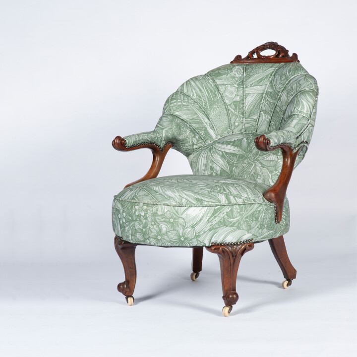 Jungle Tangle Sage Ornate Chair / image 9