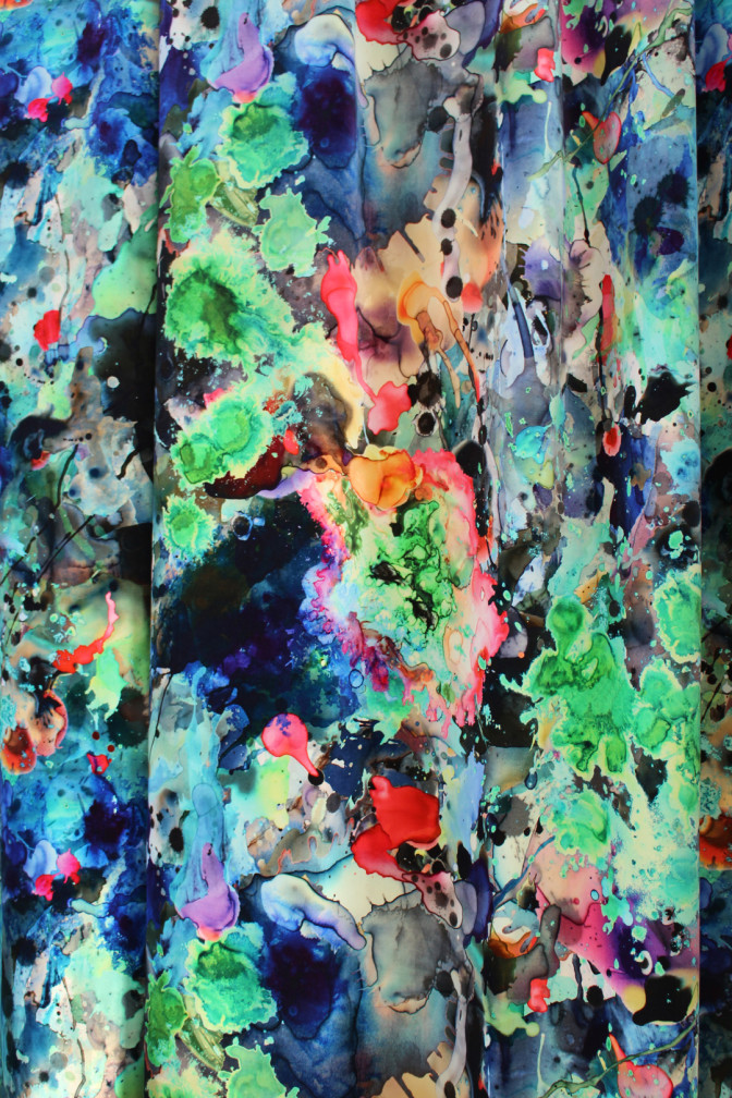 Kaleido Splatt All Over Velvet Fabric / image 3