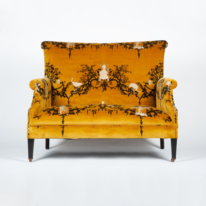 Shuiping De Pillement Honey Loveseat / image 1