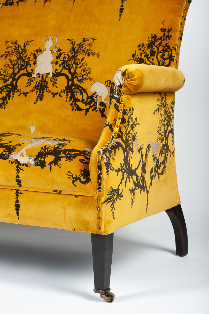 Shuiping De Pillement Honey Loveseat / image 7