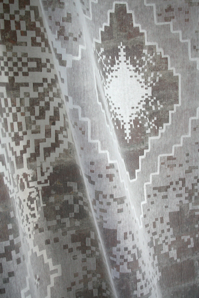 Medium Grand Lace Fabric / image 5