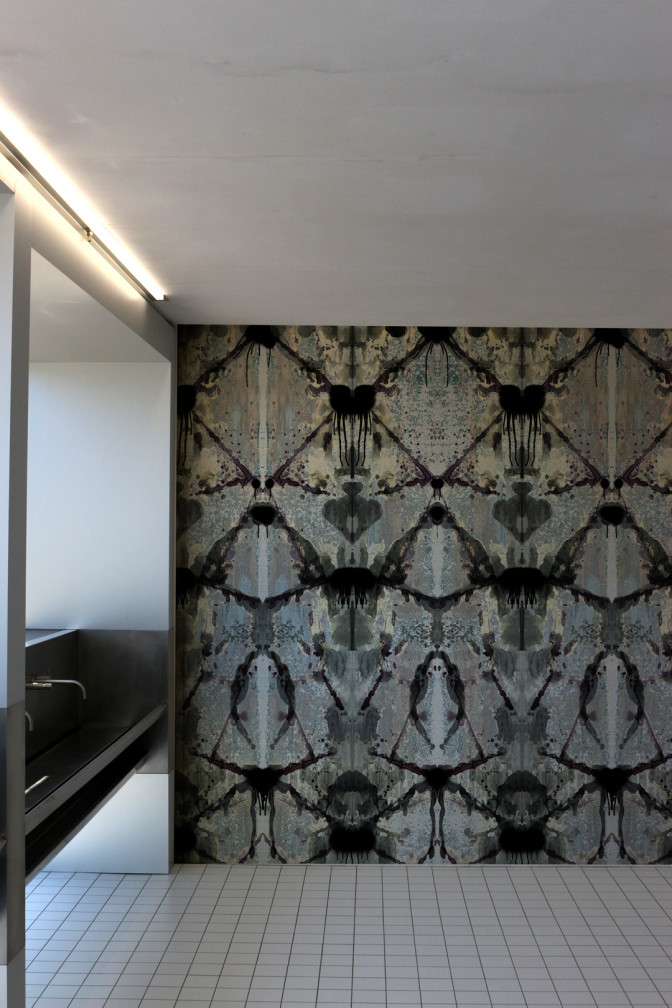 Rorschach Diamond Wallpaper Panel / image 3