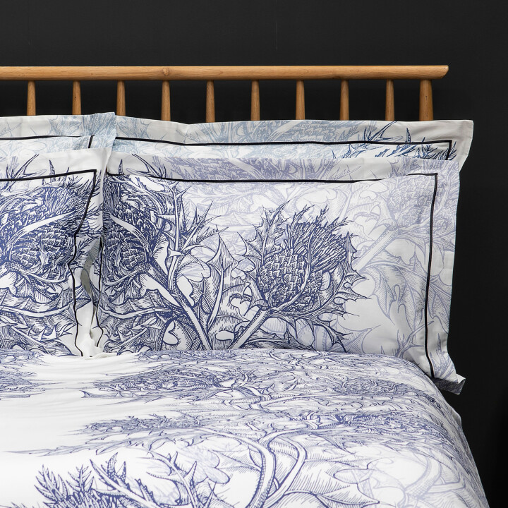 Thistle Azure Oxford Pillowcase / image 1
