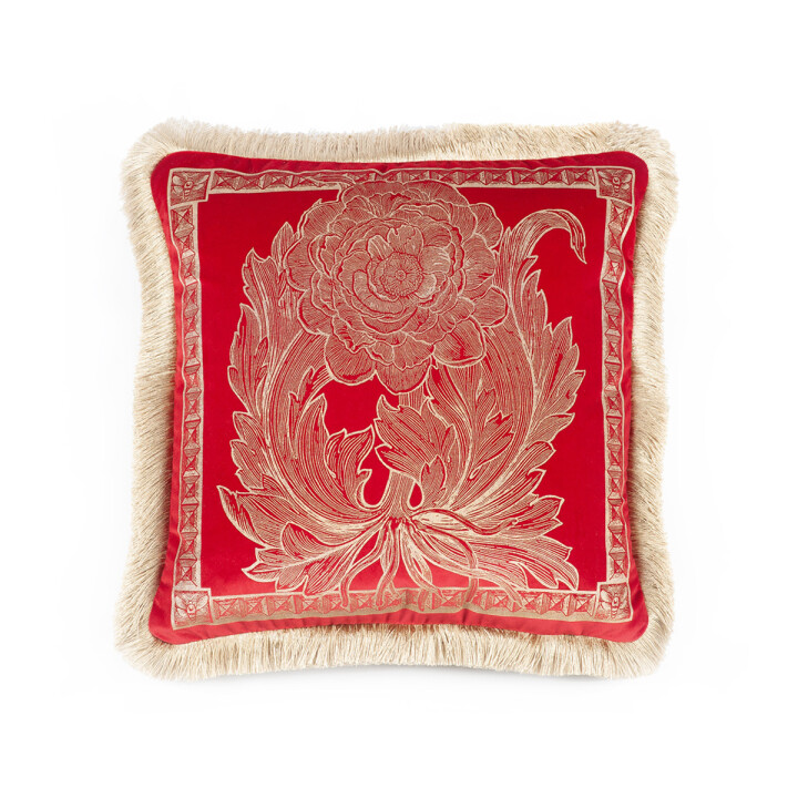 Tudor Rose Fringed Cushion / image 1