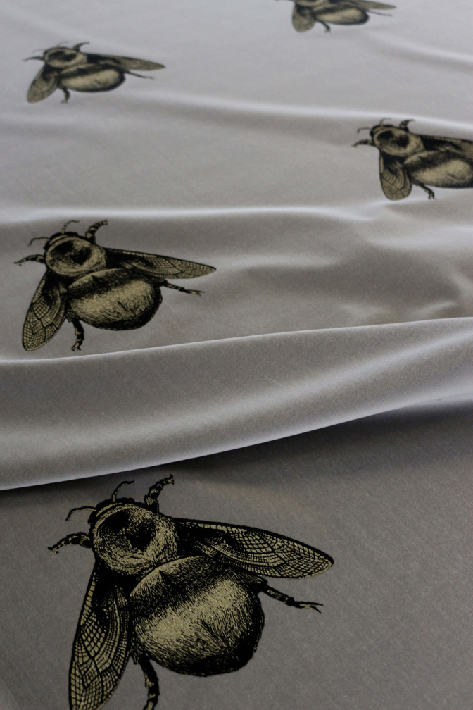 Napoleon Bee Velvet fabric | Timorous Beasties